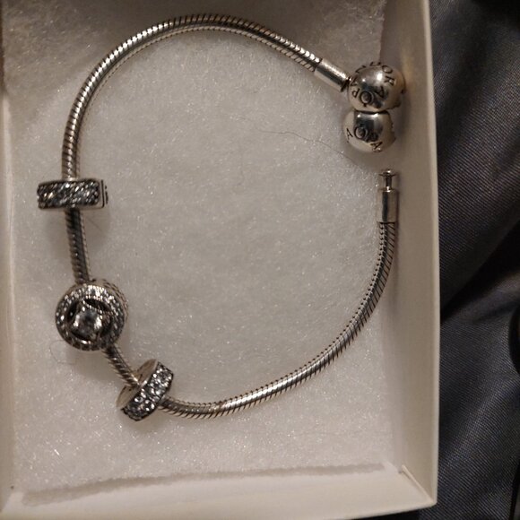 Jewelry - Picture 2 of 4